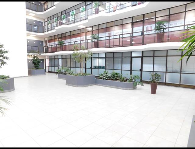 127M² OFFICE TO LET IN FERNDALE